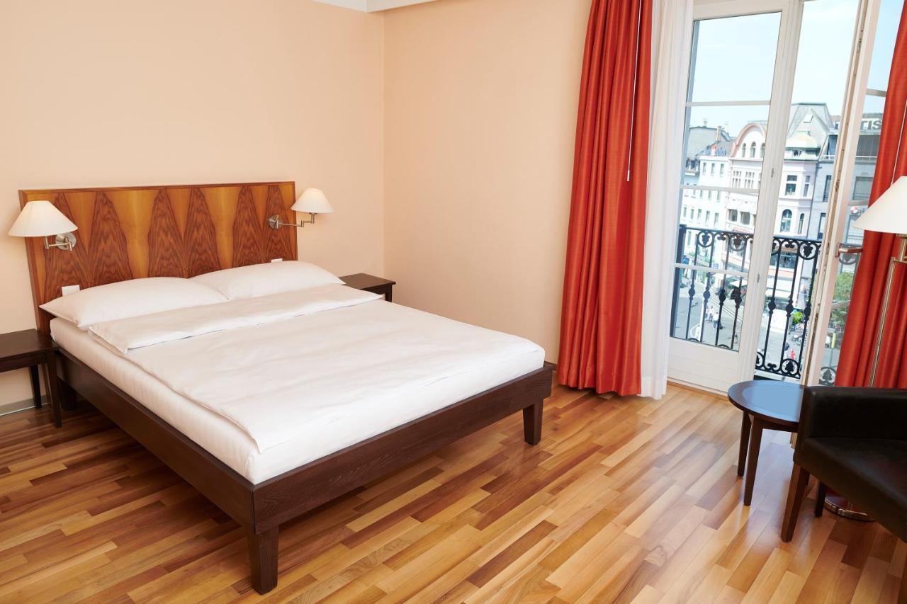 Hotel Schweizerhof Basel Ngoại thất bức ảnh