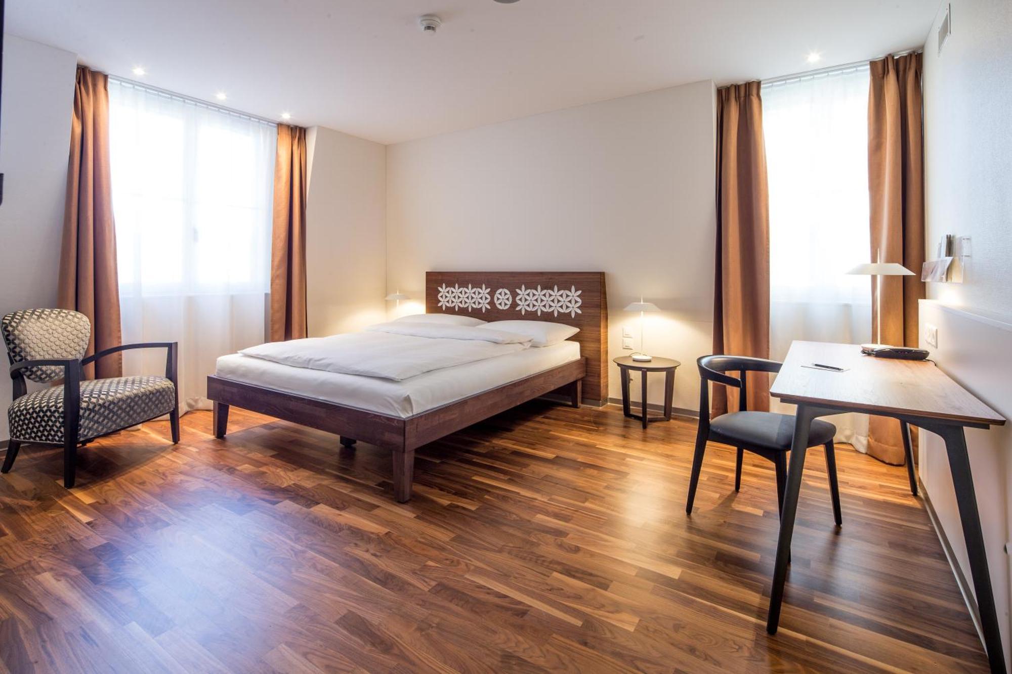 Hotel Schweizerhof Basel Ngoại thất bức ảnh